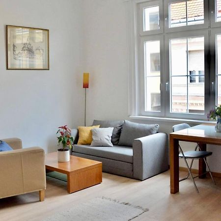 Nick'S Apartment-Spacious, Central And Quiet, By Margit Bridge Будапешт Экстерьер фото